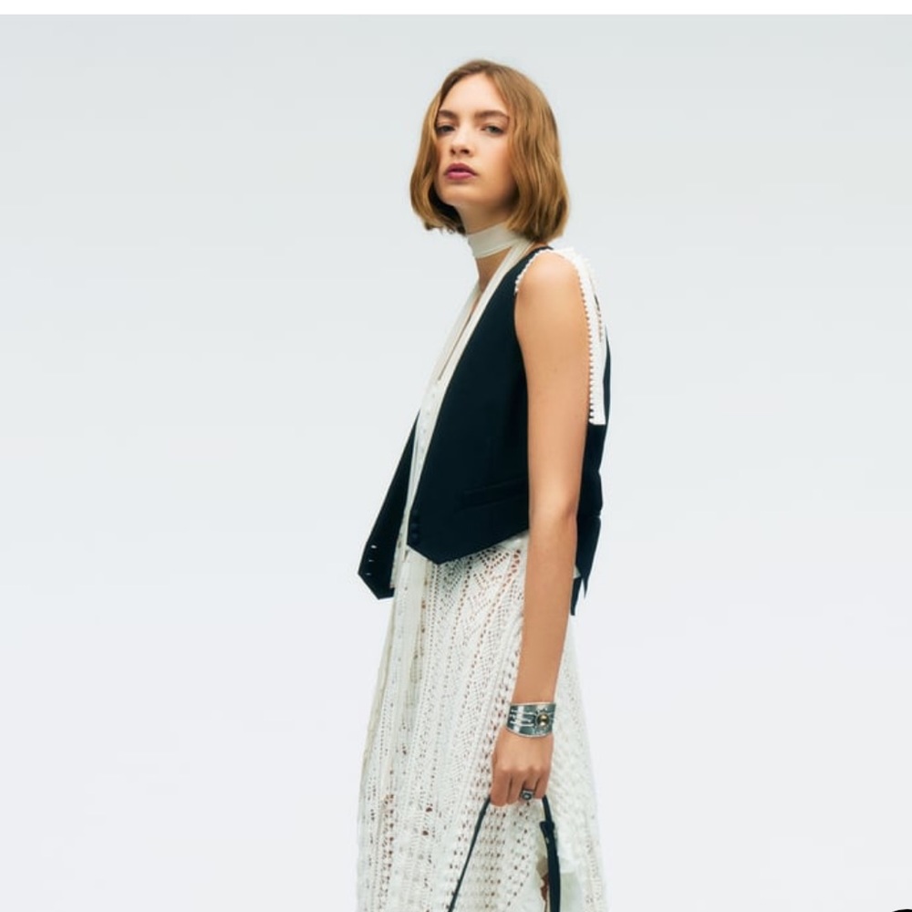 Zara Cropped Black Vest